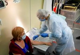 В Керчи работают стационарные и мобильные пункты вакцинации